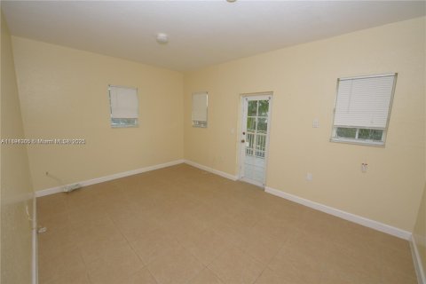Villa ou maison à louer à Homestead, Floride: 4 chambres, 261.8 m2 № 1950487 - photo 21