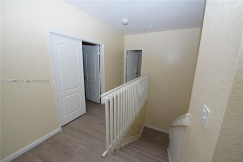 Villa ou maison à louer à Homestead, Floride: 4 chambres, 261.8 m2 № 1950487 - photo 10