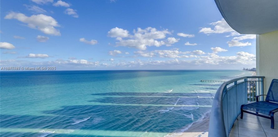 Condo in Sunny Isles Beach, Florida, 2 bedrooms  № 1842590