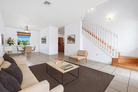 Villa ou maison à vendre à Cooper City, Floride: 3 chambres, 198.07 m2 № 1889874 - photo 10