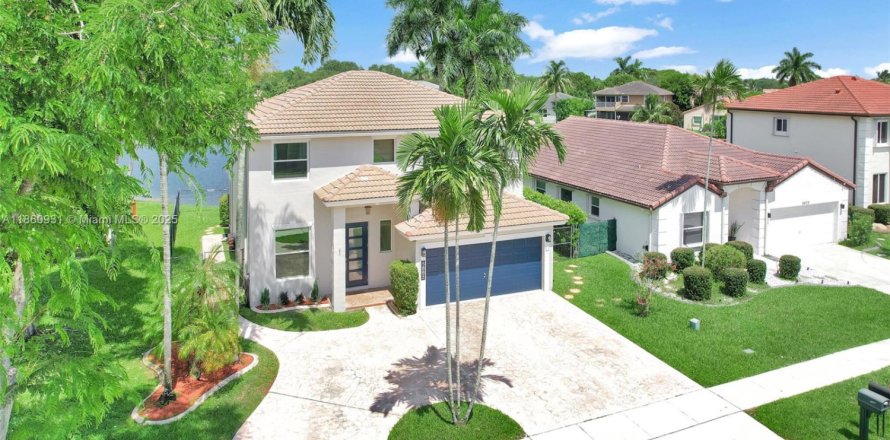 Villa ou maison à Cooper City, Floride 3 chambres, 198.07 m2 № 1889874