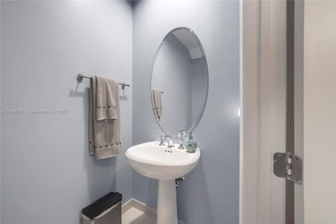 Copropriété à vendre à Wilton Manors, Floride: 2 chambres, 117.15 m2 № 1739083 - photo 3