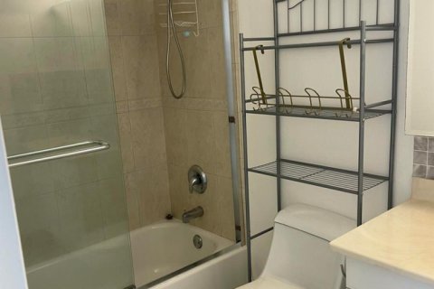 Copropriété à vendre à Hallandale Beach, Floride: 1 chambre, 76.18 m2 № 2083565 - photo 15