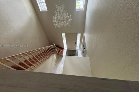 House in Boca Raton, Florida 4 bedrooms, 212.56 sq.m. № 1946489 - photo 6