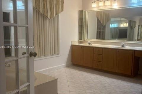 House in Boca Raton, Florida 4 bedrooms, 212.56 sq.m. № 1946489 - photo 18