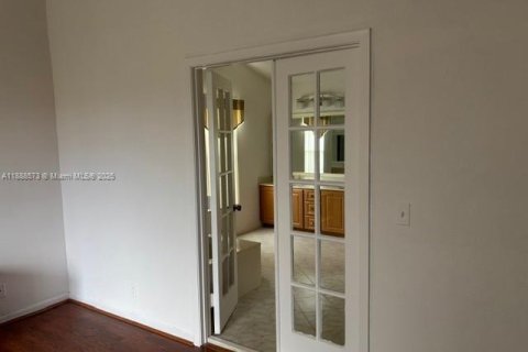 House in Boca Raton, Florida 4 bedrooms, 212.56 sq.m. № 1946489 - photo 25