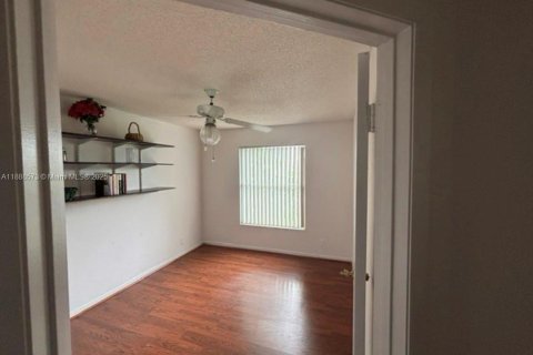 House in Boca Raton, Florida 4 bedrooms, 212.56 sq.m. № 1946489 - photo 26