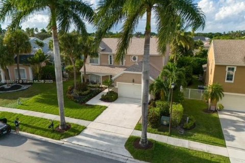 House in Boca Raton, Florida 4 bedrooms, 212.56 sq.m. № 1946489 - photo 3