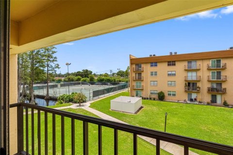 Condominio en alquiler en Tampa, Florida, 2 dormitorios, 101.64 m2 № 1915517 - foto 8