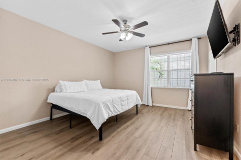 Townhouse in Pompano Beach, Florida 3 bedrooms, 147.34 sq.m. № 1671017 - photo 17