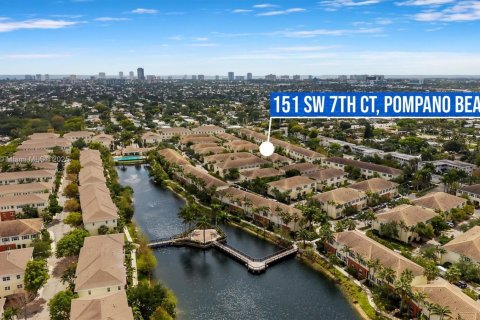 Townhouse in Pompano Beach, Florida 3 bedrooms, 147.34 sq.m. № 1671017 - photo 2