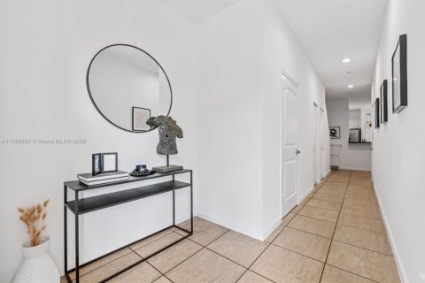 Townhouse in Pompano Beach, Florida 3 bedrooms, 147.34 sq.m. № 1671017 - photo 4