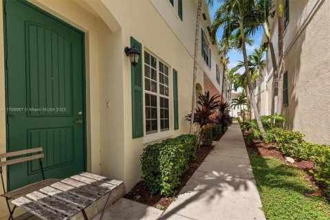 Townhouse in Pompano Beach, Florida 3 bedrooms, 147.34 sq.m. № 1671017 - photo 27
