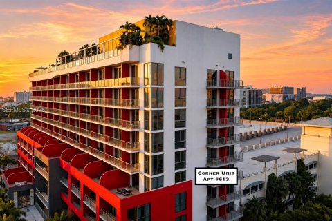 Copropriété à vendre à Miami, Floride: 1 chambre, 42.83 m2 № 2432991 - photo 2