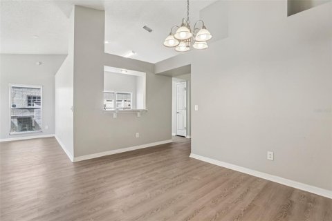 House in Lake Mary, Florida 3 bedrooms, 147.62 sq.m. № 1847204 - photo 11