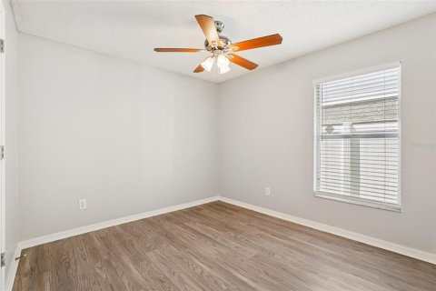 House in Lake Mary, Florida 3 bedrooms, 147.62 sq.m. № 1847204 - photo 16