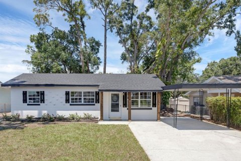 Casa en venta en Auburndale, Florida, 3 dormitorios, 85.28 m2 № 1915657 - foto 1