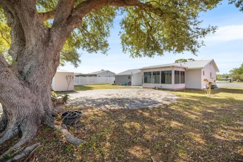 Villa ou maison à vendre à North Port, Floride: 2 chambres, 84.73 m2 № 2123637 - photo 28