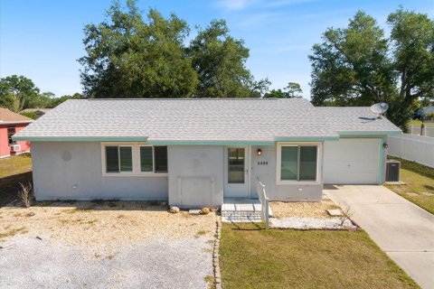 Villa ou maison à North Port, Floride 2 chambres, 84.73 m2 № 2123637