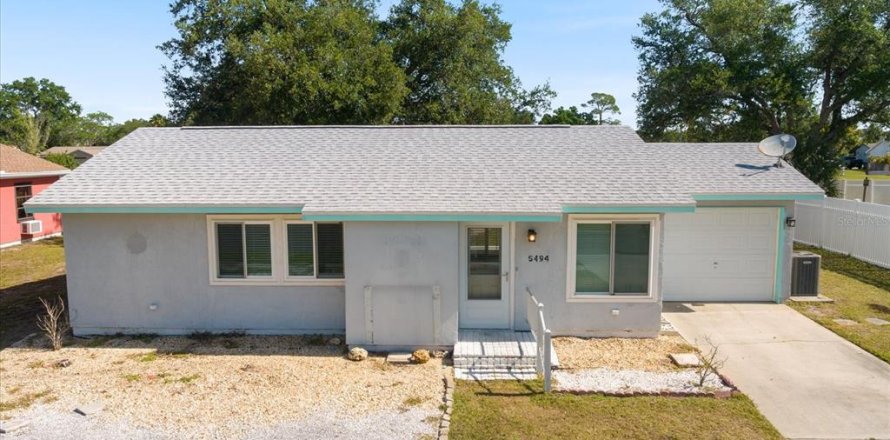 Villa ou maison à North Port, Floride 2 chambres, 84.73 m2 № 2123637