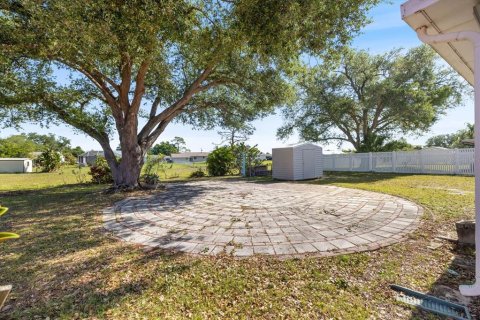 Villa ou maison à vendre à North Port, Floride: 2 chambres, 84.73 m2 № 2123637 - photo 30