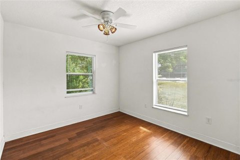 Villa ou maison à vendre à Deltona, Floride: 4 chambres, 163.51 m2 № 2394283 - photo 26