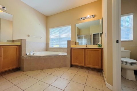House in Orlando, Florida 4 bedrooms, 275.55 sq.m. № 1885896 - photo 16