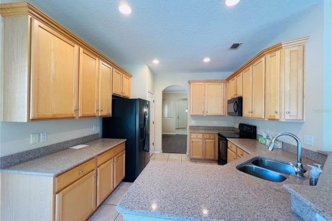 House in Orlando, Florida 4 bedrooms, 275.55 sq.m. № 1885896 - photo 10