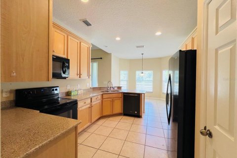 House in Orlando, Florida 4 bedrooms, 275.55 sq.m. № 1885896 - photo 8