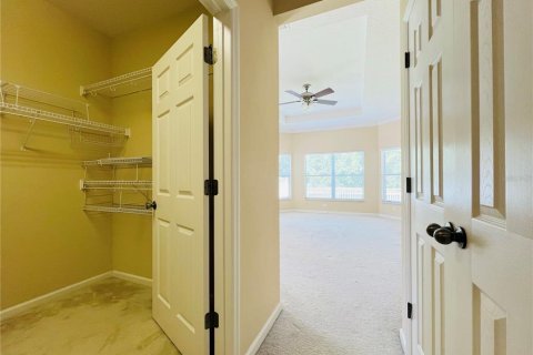 House in Orlando, Florida 4 bedrooms, 275.55 sq.m. № 1885896 - photo 14