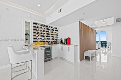 Купить кондоминиум в Форт-Лодердейл, Флорида 2 спальни, 173.63м2, № 2009620 - фото 19