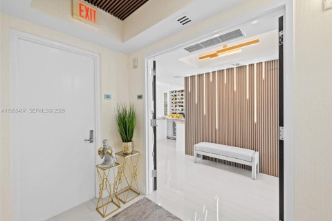 Купить кондоминиум в Форт-Лодердейл, Флорида 2 спальни, 173.63м2, № 2009620 - фото 13