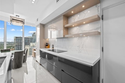 Кондоминиум с 2 спальнями в Форт-Лодердейл, Флорида № 2009620