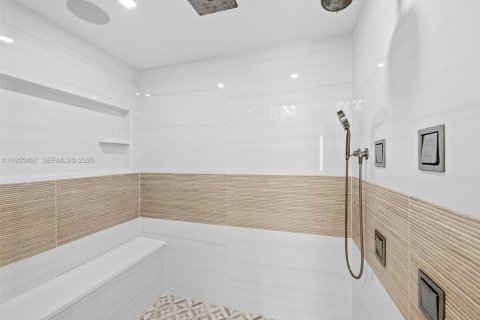 Купить кондоминиум в Форт-Лодердейл, Флорида 2 спальни, 173.63м2, № 2009620 - фото 28