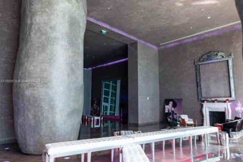 Снять в аренду кондоминиум в Майами, Флорида 2 спальни, 153.66м2, № 1922327 - фото 26