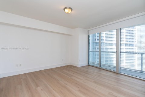 Снять в аренду кондоминиум в Майами, Флорида 2 спальни, 153.66м2, № 1922327 - фото 30