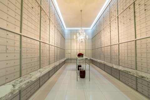 Снять в аренду кондоминиум в Майами, Флорида 2 спальни, 153.66м2, № 1922327 - фото 28