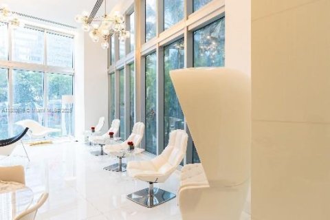 Снять в аренду кондоминиум в Майами, Флорида 2 спальни, 153.66м2, № 1922327 - фото 27