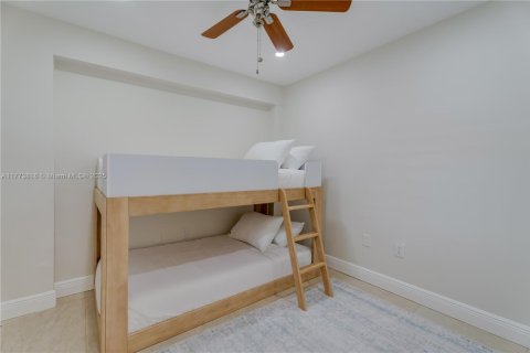 Casa en alquiler en Miami, Florida, 4 dormitorios, 192.59 m2 № 1938091 - foto 23