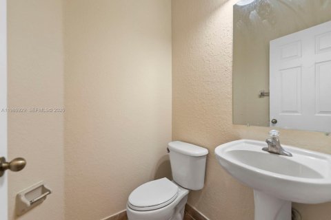 Купить таунхаус в Хомстед, Флорида 4 спальни, 172.05м2, № 2044844 - фото 8