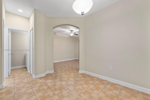 Купить таунхаус в Хомстед, Флорида 4 спальни, 172.05м2, № 2044844 - фото 7