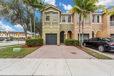Таунхаус в Хомстед, Флорида 4 спальни, 172.05м2 № 2044844
