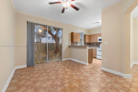 Купить таунхаус в Хомстед, Флорида 4 спальни, 172.05м2, № 2044844 - фото 12