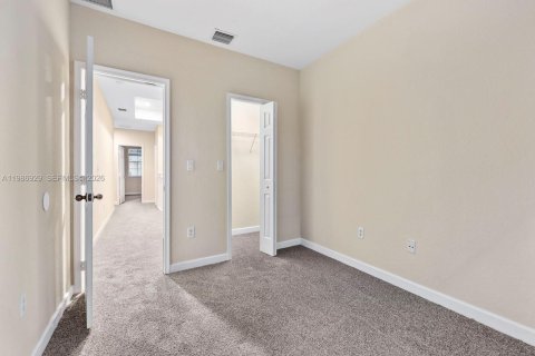 Купить таунхаус в Хомстед, Флорида 4 спальни, 172.05м2, № 2044844 - фото 18