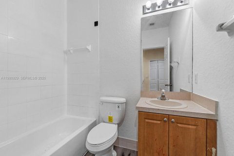 Купить таунхаус в Хомстед, Флорида 4 спальни, 172.05м2, № 2044844 - фото 24