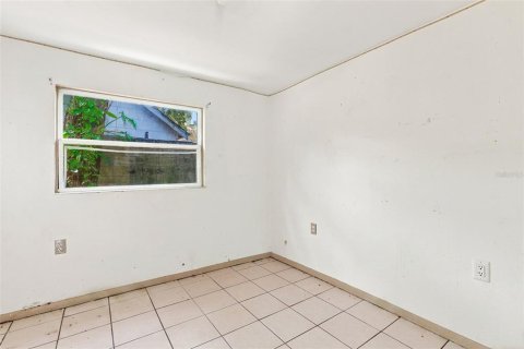 Duplex in Sarasota, Florida 6 bedrooms, 184.23 sq.m. № 2299362 - photo 15