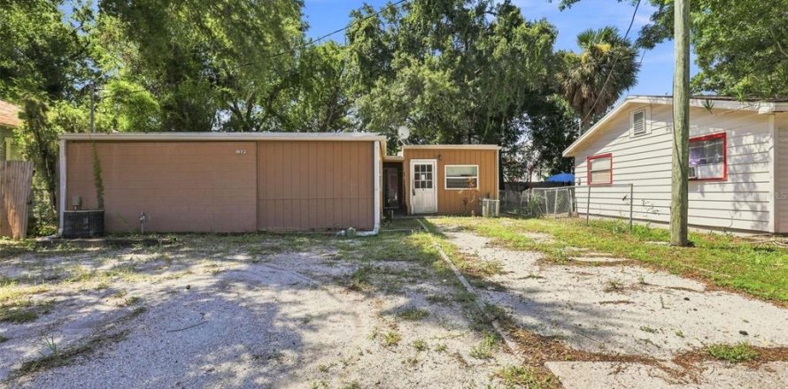 Duplex in Sarasota, Florida 6 bedrooms, 184.23 sq.m. № 2299362