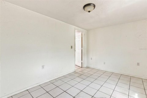 Duplex in Sarasota, Florida 6 bedrooms, 184.23 sq.m. № 2299362 - photo 11