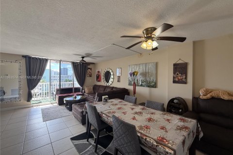 Купить кондоминиум в Халландейл-Бич, Флорида 2 спальни, 101.45м2, № 2025598 - фото 9