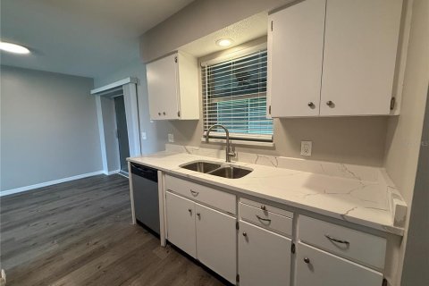 Apartment in Venice, Florida 2 bedrooms, 106.09 sq.m. № 2394213 - photo 6